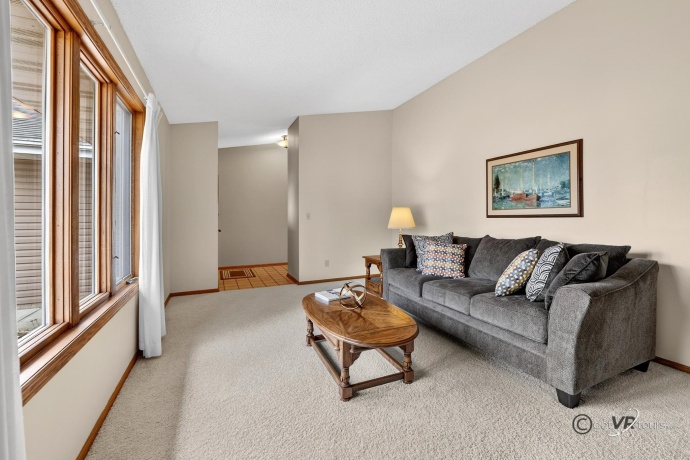 1898 Delmar, FREEPORT, Illinois 61032, 4 Bedrooms Bedrooms, ,3 BathroomsBathrooms,House,For Sale,Delmar,202601223