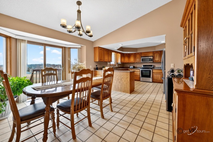 1898 Delmar, FREEPORT, Illinois 61032, 4 Bedrooms Bedrooms, ,3 BathroomsBathrooms,House,For Sale,Delmar,202601223