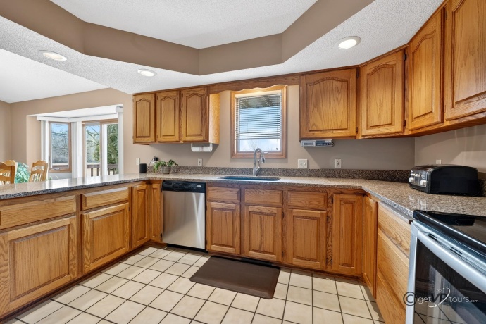 1898 Delmar, FREEPORT, Illinois 61032, 4 Bedrooms Bedrooms, ,3 BathroomsBathrooms,House,For Sale,Delmar,202601223