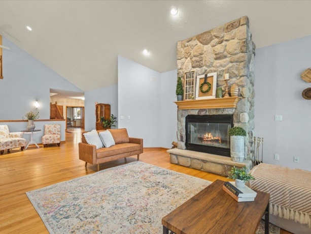 870 Breckenboro, LAKE SUMMERSET, Illinois 61019, 4 Bedrooms Bedrooms, ,3 BathroomsBathrooms,House,For Sale,Breckenboro,202601226