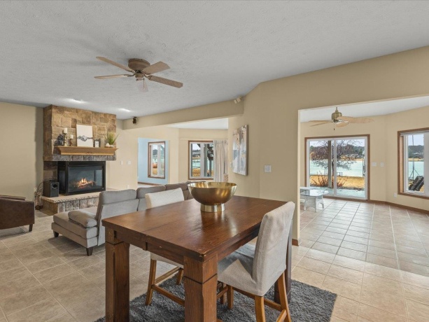 870 Breckenboro, LAKE SUMMERSET, Illinois 61019, 4 Bedrooms Bedrooms, ,3 BathroomsBathrooms,House,For Sale,Breckenboro,202601226