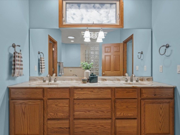 870 Breckenboro, LAKE SUMMERSET, Illinois 61019, 4 Bedrooms Bedrooms, ,3 BathroomsBathrooms,House,For Sale,Breckenboro,202601226