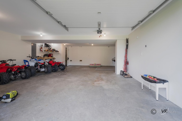 9109 Hanover Hill Road, HANOVER, Illinois 61041, 4 Bedrooms Bedrooms, ,3 BathroomsBathrooms,House,For Sale,Hanover Hill Road,202601228