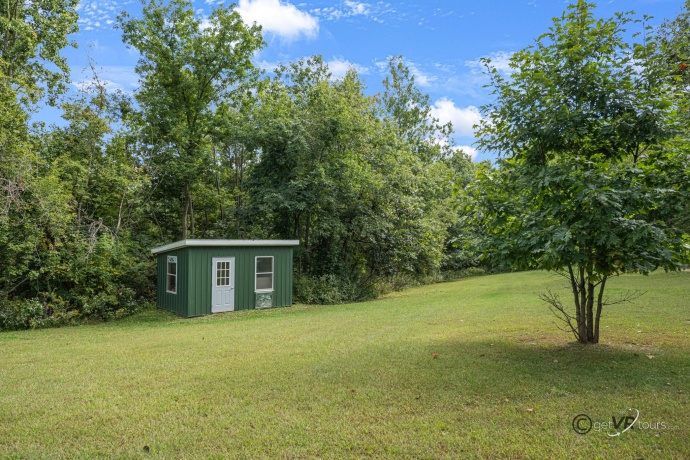 9109 Hanover Hill Road, HANOVER, Illinois 61041, 4 Bedrooms Bedrooms, ,3 BathroomsBathrooms,House,For Sale,Hanover Hill Road,202601228