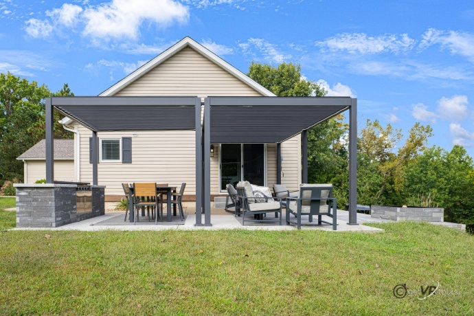 9109 Hanover Hill Road, HANOVER, Illinois 61041, 4 Bedrooms Bedrooms, ,3 BathroomsBathrooms,House,For Sale,Hanover Hill Road,202601228