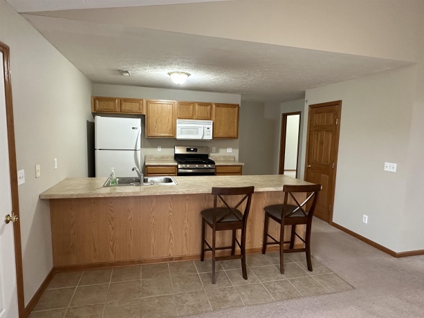 410 Pine White, ROSCOE, Illinois 61073, 2 Bedrooms Bedrooms, ,2 BathroomsBathrooms,Condominium,For Sale,Pine White,202601229