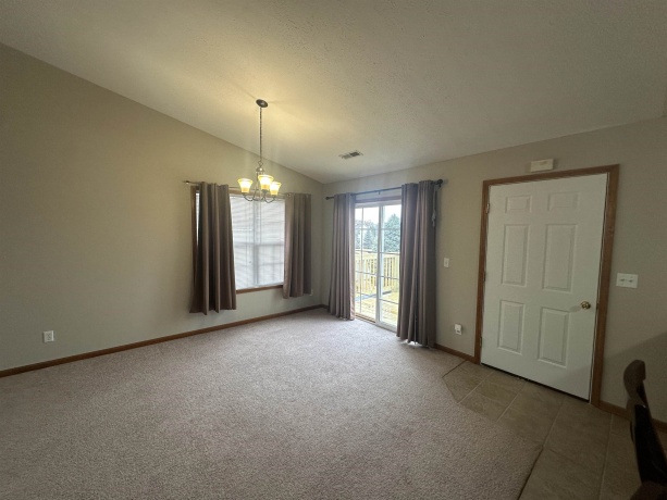 410 Pine White, ROSCOE, Illinois 61073, 2 Bedrooms Bedrooms, ,2 BathroomsBathrooms,Condominium,For Sale,Pine White,202601229