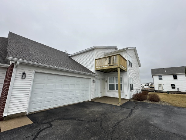 410 Pine White, ROSCOE, Illinois 61073, 2 Bedrooms Bedrooms, ,2 BathroomsBathrooms,Condominium,For Sale,Pine White,202601229