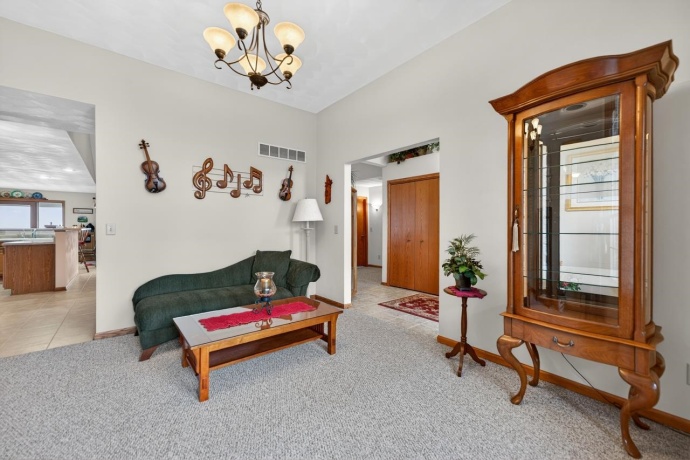 10023 AUBURN, WINNEBAGO, Illinois 61088, 3 Bedrooms Bedrooms, ,3 BathroomsBathrooms,House,For Sale,AUBURN,202601232