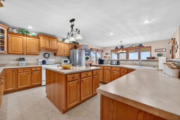 10023 AUBURN, WINNEBAGO, Illinois 61088, 3 Bedrooms Bedrooms, ,3 BathroomsBathrooms,House,For Sale,AUBURN,202601232