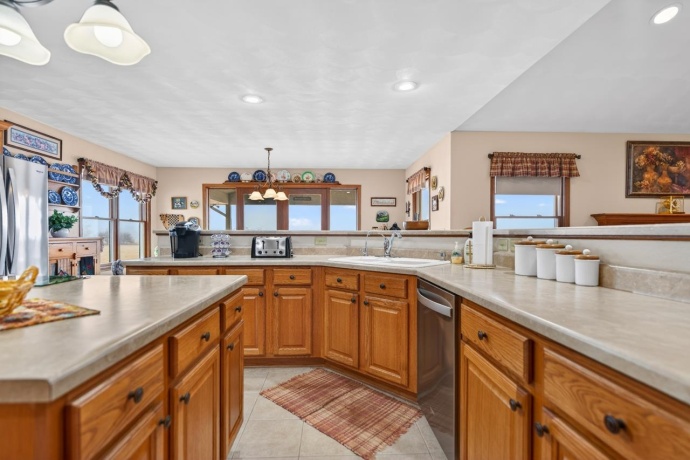 10023 AUBURN, WINNEBAGO, Illinois 61088, 3 Bedrooms Bedrooms, ,3 BathroomsBathrooms,House,For Sale,AUBURN,202601232