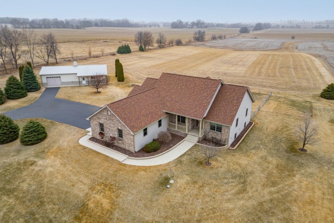 10023 AUBURN, WINNEBAGO, Illinois 61088, 3 Bedrooms Bedrooms, ,3 BathroomsBathrooms,House,For Sale,AUBURN,202601232