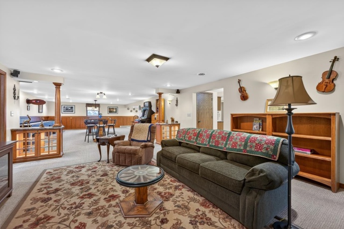 10023 AUBURN, WINNEBAGO, Illinois 61088, 3 Bedrooms Bedrooms, ,3 BathroomsBathrooms,House,For Sale,AUBURN,202601232