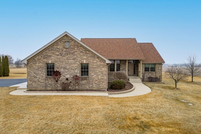 10023 AUBURN, WINNEBAGO, Illinois 61088, 3 Bedrooms Bedrooms, ,3 BathroomsBathrooms,House,For Sale,AUBURN,202601232