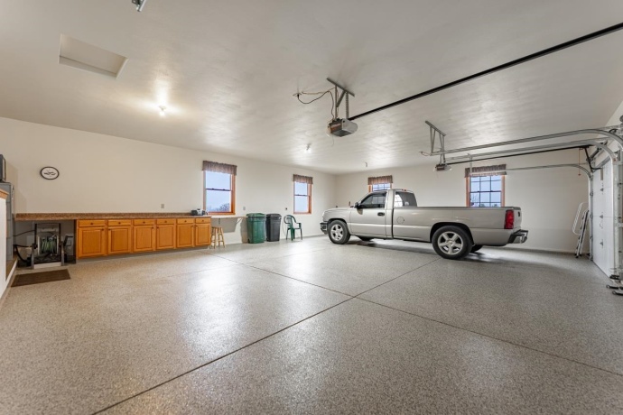 10023 AUBURN, WINNEBAGO, Illinois 61088, 3 Bedrooms Bedrooms, ,3 BathroomsBathrooms,House,For Sale,AUBURN,202601232