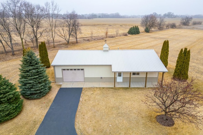 10023 AUBURN, WINNEBAGO, Illinois 61088, 3 Bedrooms Bedrooms, ,3 BathroomsBathrooms,House,For Sale,AUBURN,202601232