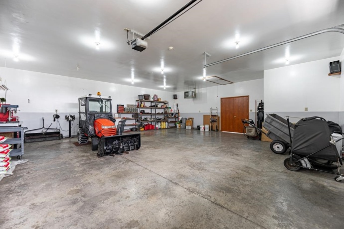 10023 AUBURN, WINNEBAGO, Illinois 61088, 3 Bedrooms Bedrooms, ,3 BathroomsBathrooms,House,For Sale,AUBURN,202601232