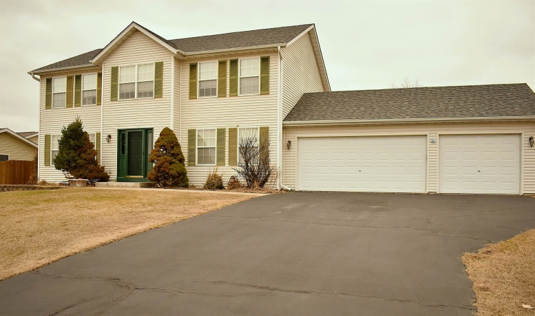 11216 LEMON GRASS, ROSCOE, Illinois 61073, 4 Bedrooms Bedrooms, ,2 BathroomsBathrooms,House,For Sale,LEMON GRASS,202601233