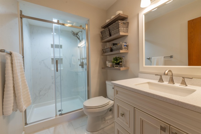 2210 Country, FREEPORT, Illinois 61032, 4 Bedrooms Bedrooms, ,3 BathroomsBathrooms,House,For Sale,Country,202601234