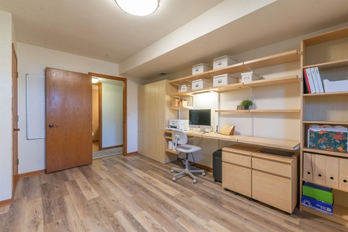 2210 Country, FREEPORT, Illinois 61032, 4 Bedrooms Bedrooms, ,3 BathroomsBathrooms,House,For Sale,Country,202601234