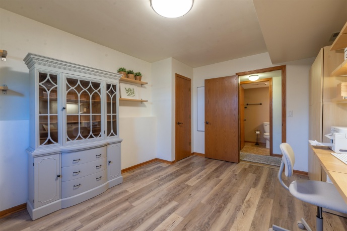 2210 Country, FREEPORT, Illinois 61032, 4 Bedrooms Bedrooms, ,3 BathroomsBathrooms,House,For Sale,Country,202601234