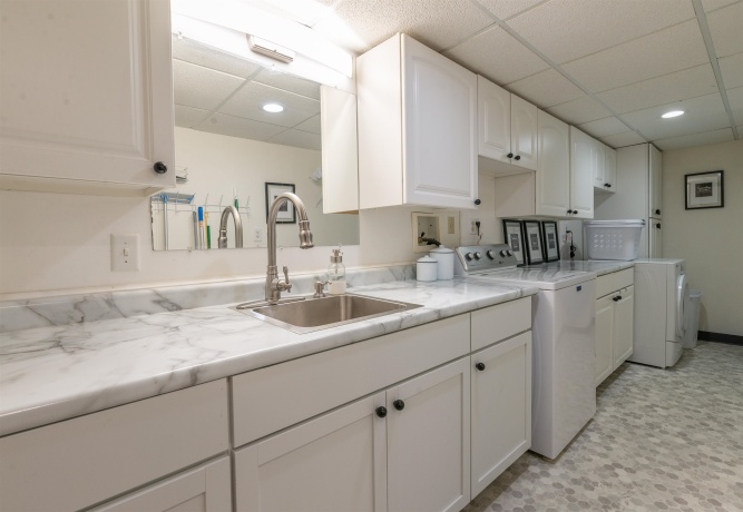 2210 Country, FREEPORT, Illinois 61032, 4 Bedrooms Bedrooms, ,3 BathroomsBathrooms,House,For Sale,Country,202601234