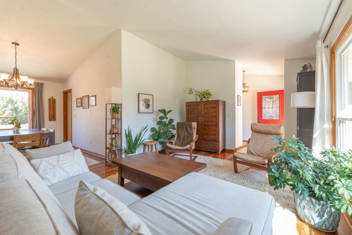 2210 Country, FREEPORT, Illinois 61032, 4 Bedrooms Bedrooms, ,3 BathroomsBathrooms,House,For Sale,Country,202601234