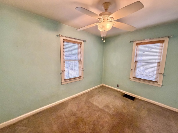 1506 Victoria, ROCKFORD, Illinois 61102, 3 Bedrooms Bedrooms, ,1 BathroomBathrooms,House,For Sale,Victoria,202601237