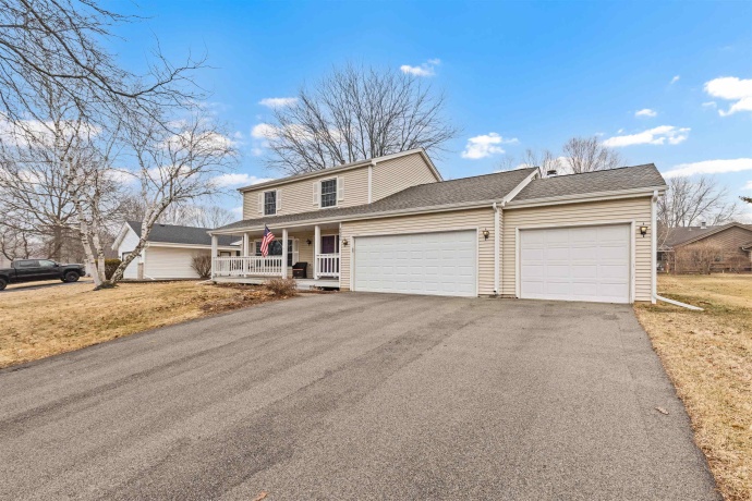 5936 SANDRINGHAM, ROCKFORD, Illinois 61107, 3 Bedrooms Bedrooms, ,2 BathroomsBathrooms,House,For Sale,SANDRINGHAM,202601244