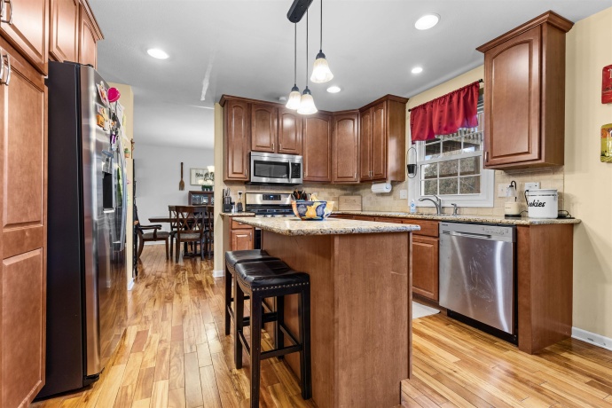 5936 SANDRINGHAM, ROCKFORD, Illinois 61107, 3 Bedrooms Bedrooms, ,2 BathroomsBathrooms,House,For Sale,SANDRINGHAM,202601244