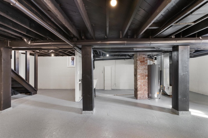 620 17th, ROCKFORD, Illinois 61104, 3 Bedrooms Bedrooms, ,2 BathroomsBathrooms,House,For Sale,17th,202601249