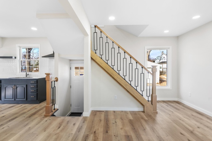 620 17th, ROCKFORD, Illinois 61104, 3 Bedrooms Bedrooms, ,2 BathroomsBathrooms,House,For Sale,17th,202601249