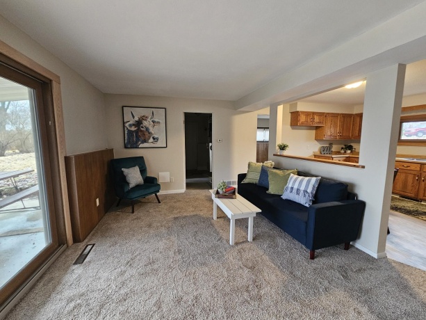 808 Crest View, BYRON, Illinois 61010, 4 Bedrooms Bedrooms, ,2 BathroomsBathrooms,House,For Sale,Crest View,202601251