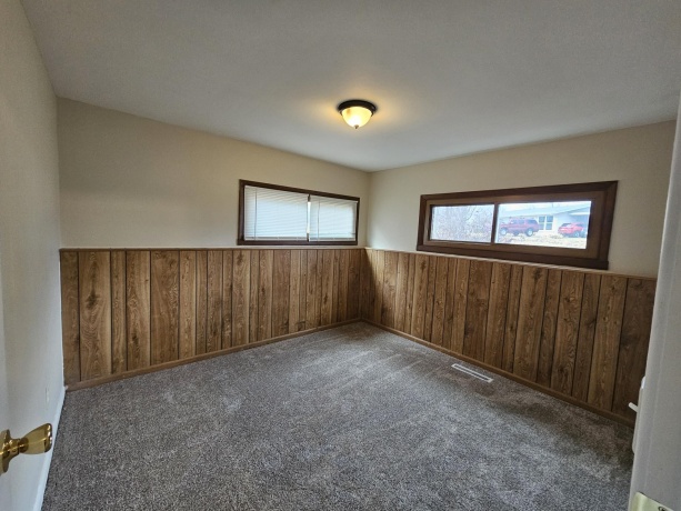 808 Crest View, BYRON, Illinois 61010, 4 Bedrooms Bedrooms, ,2 BathroomsBathrooms,House,For Sale,Crest View,202601251