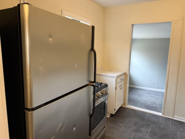 501 Alberts, ROCKFORD, Illinois 61102, 2 Bedrooms Bedrooms, ,1 BathroomBathrooms,House,For Sale,Alberts,202601252