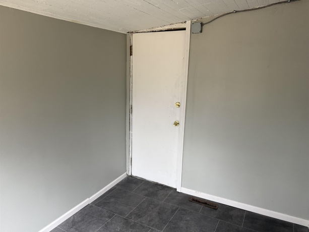 501 Alberts, ROCKFORD, Illinois 61102, 2 Bedrooms Bedrooms, ,1 BathroomBathrooms,House,For Sale,Alberts,202601252