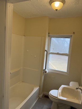 501 Alberts, ROCKFORD, Illinois 61102, 2 Bedrooms Bedrooms, ,1 BathroomBathrooms,House,For Sale,Alberts,202601252