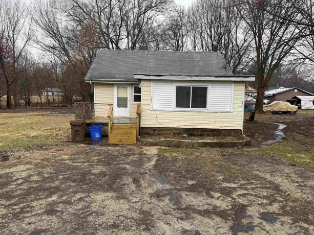 501 Alberts, ROCKFORD, Illinois 61102, 2 Bedrooms Bedrooms, ,1 BathroomBathrooms,House,For Sale,Alberts,202601252