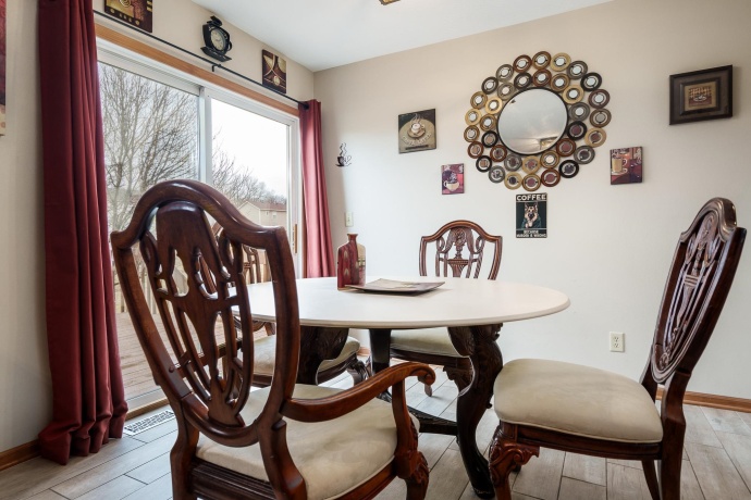 5209 Grand Cape, ROCKFORD, Illinois 61109, 3 Bedrooms Bedrooms, ,2 BathroomsBathrooms,House,For Sale,Grand Cape,202601258