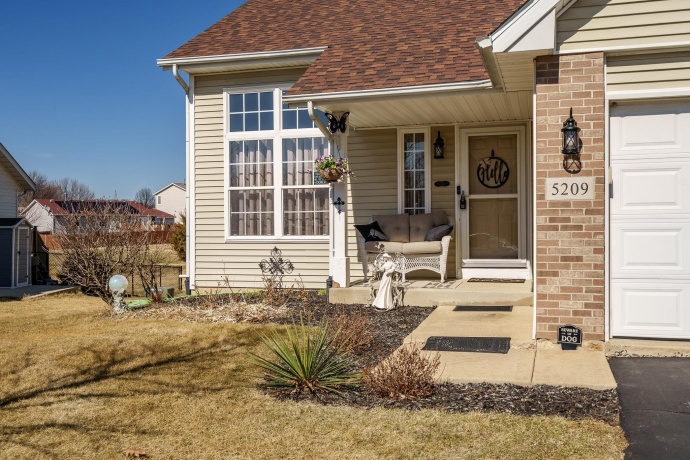 5209 Grand Cape, ROCKFORD, Illinois 61109, 3 Bedrooms Bedrooms, ,2 BathroomsBathrooms,House,For Sale,Grand Cape,202601258