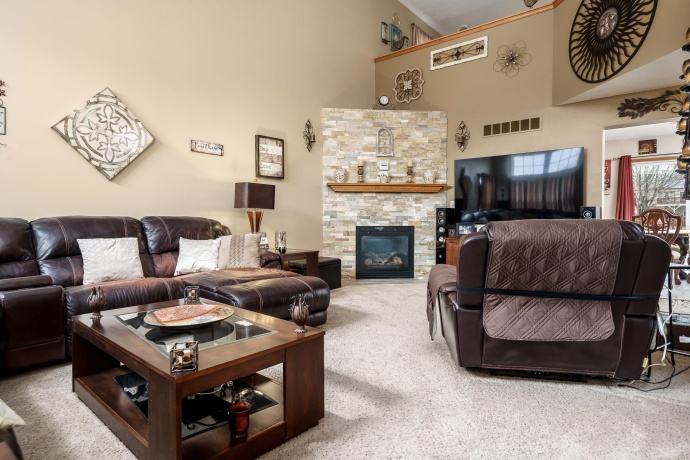 5209 Grand Cape, ROCKFORD, Illinois 61109, 3 Bedrooms Bedrooms, ,2 BathroomsBathrooms,House,For Sale,Grand Cape,202601258