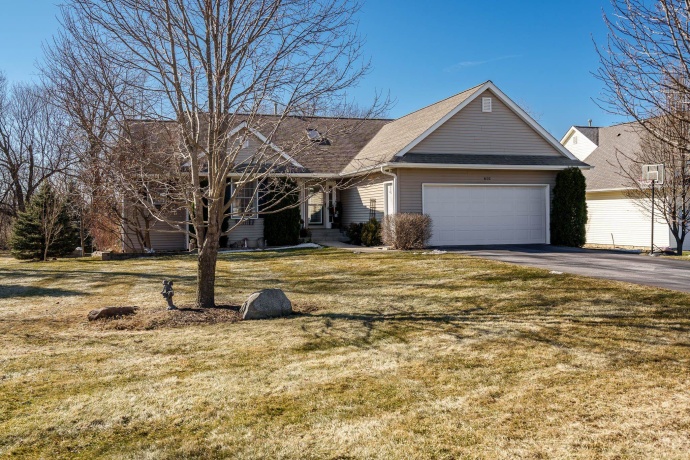 651 GENOA, CHERRY VALLEY, Illinois 61016, 4 Bedrooms Bedrooms, ,3 BathroomsBathrooms,House,For Sale,GENOA,202601048