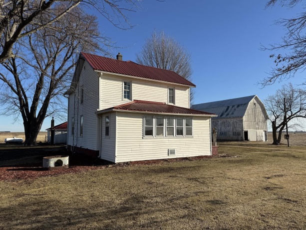 24231 Wysox, MILLEDGEVILLE, Illinois 61051, 3 Bedrooms Bedrooms, ,1 BathroomBathrooms,House,For Sale,Wysox,202601261