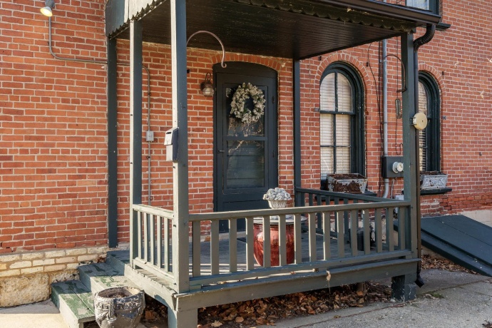 326 2nd, ROCKFORD, Illinois 61104, 6 Bedrooms Bedrooms, ,3 BathroomsBathrooms,House,For Sale,2nd,202601263