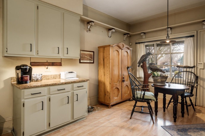 326 2nd, ROCKFORD, Illinois 61104, 6 Bedrooms Bedrooms, ,3 BathroomsBathrooms,House,For Sale,2nd,202601263