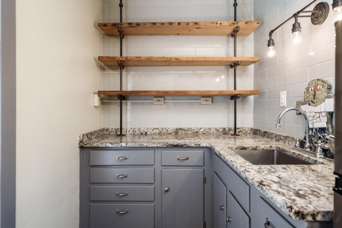 326 2nd, ROCKFORD, Illinois 61104, 6 Bedrooms Bedrooms, ,3 BathroomsBathrooms,House,For Sale,2nd,202601263