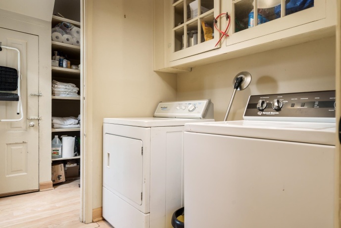 326 2nd, ROCKFORD, Illinois 61104, 6 Bedrooms Bedrooms, ,3 BathroomsBathrooms,House,For Sale,2nd,202601263