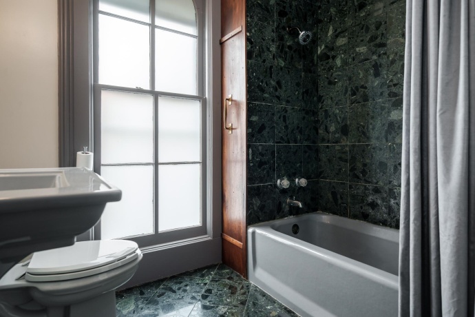 326 2nd, ROCKFORD, Illinois 61104, 6 Bedrooms Bedrooms, ,3 BathroomsBathrooms,House,For Sale,2nd,202601263