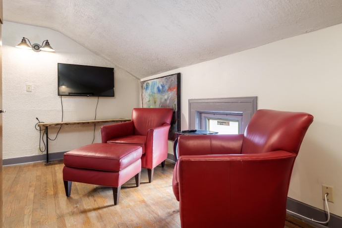 326 2nd, ROCKFORD, Illinois 61104, 6 Bedrooms Bedrooms, ,3 BathroomsBathrooms,House,For Sale,2nd,202601263