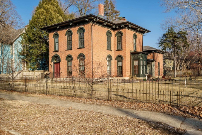 326 2nd, ROCKFORD, Illinois 61104, 6 Bedrooms Bedrooms, ,3 BathroomsBathrooms,House,For Sale,2nd,202601263